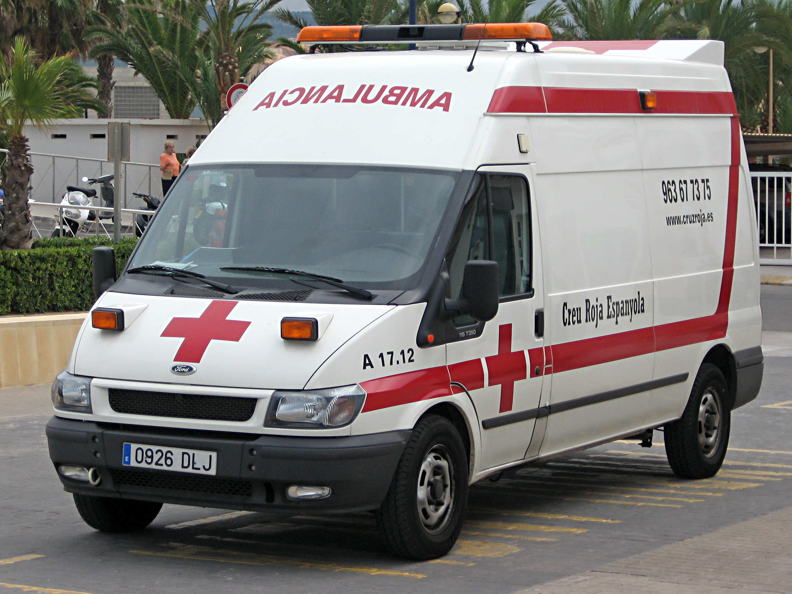 [Image: ambulancia-cruz-roja.jpg]