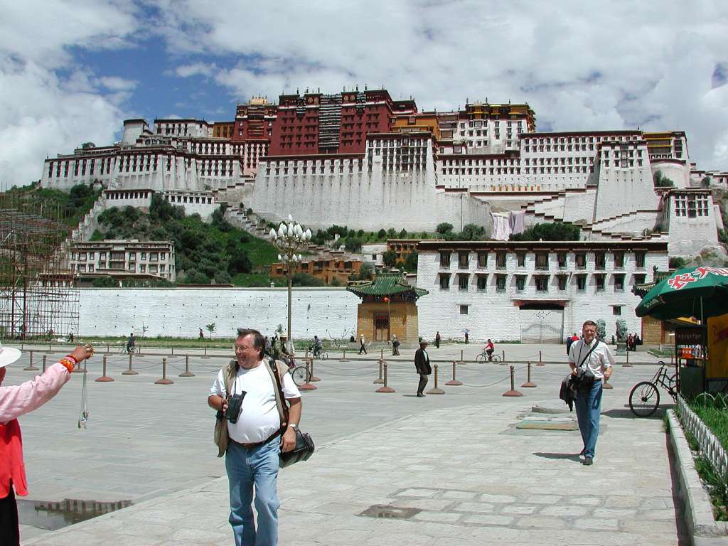 27_overview_potala_from_south2