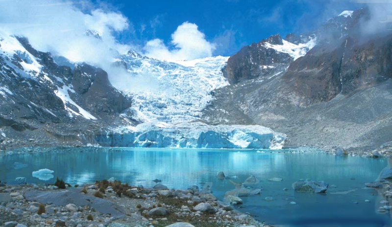 laguna glaciar bolivia sorata