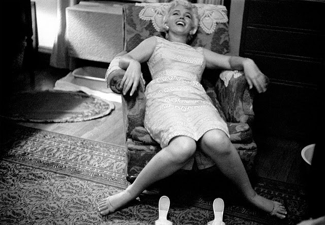 Marilyn Monroe Eve Arnold time hotel illinois descalza